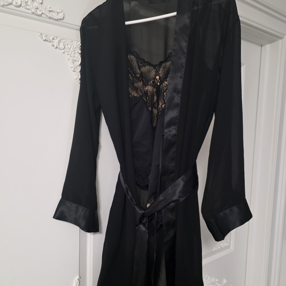 Elegant Black Lace Trim Robe & Super Slim Bodysuit PINSI
